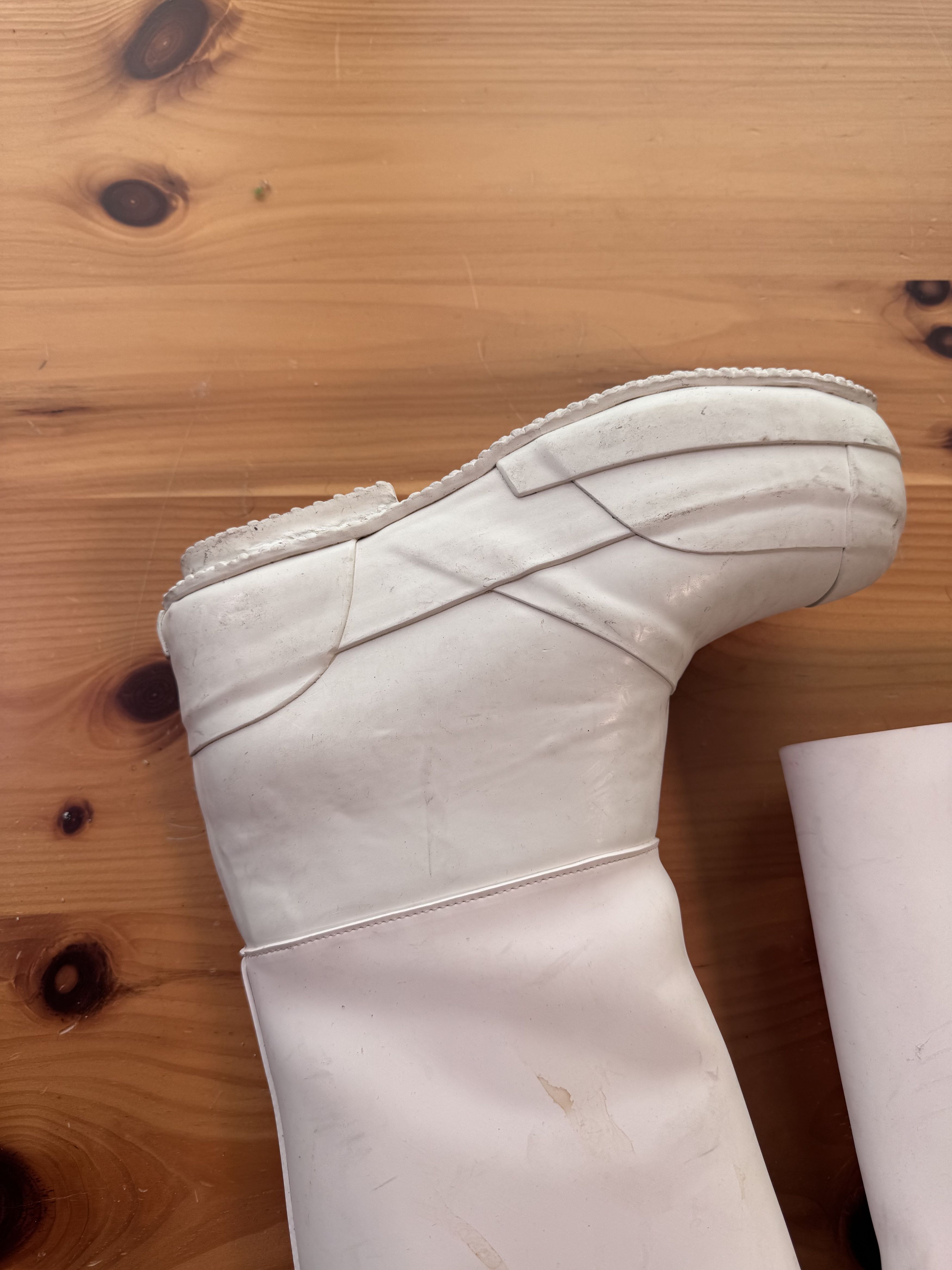 Celine Celine RARE SIZE Pre fall 2018 Planet boots Rubber Womens Size US 8 / EU 41 - 5 Thumbnail