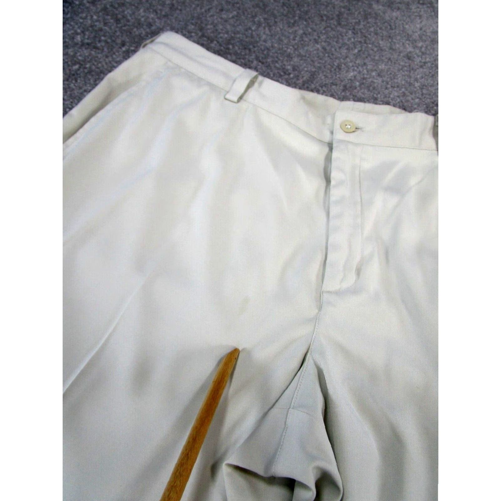 Nike Nike Golf Shorts Mens 36 Dri Fit Beige Lightweight Chino Polyester Spandex Casual Travel Workwear Mens 36 Beige Lightweight Nike Shorts Size US 36 / EU 52 - 3 Thumbnail