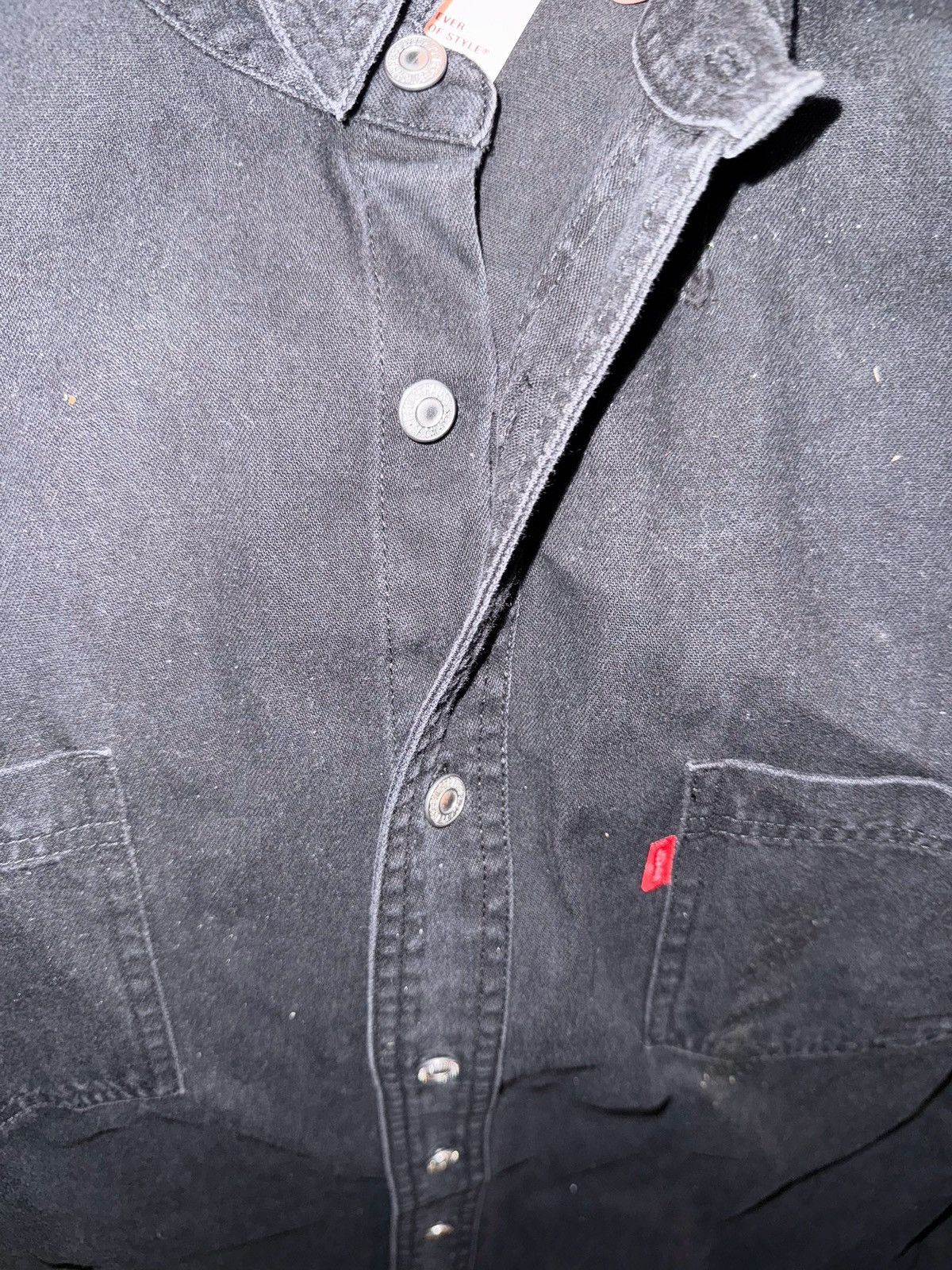 Levi's Levi’s long-sleeve button-up shirt, men’s large, 100% cotton Size US L / EU 52-54 / 3 - 5 Thumbnail