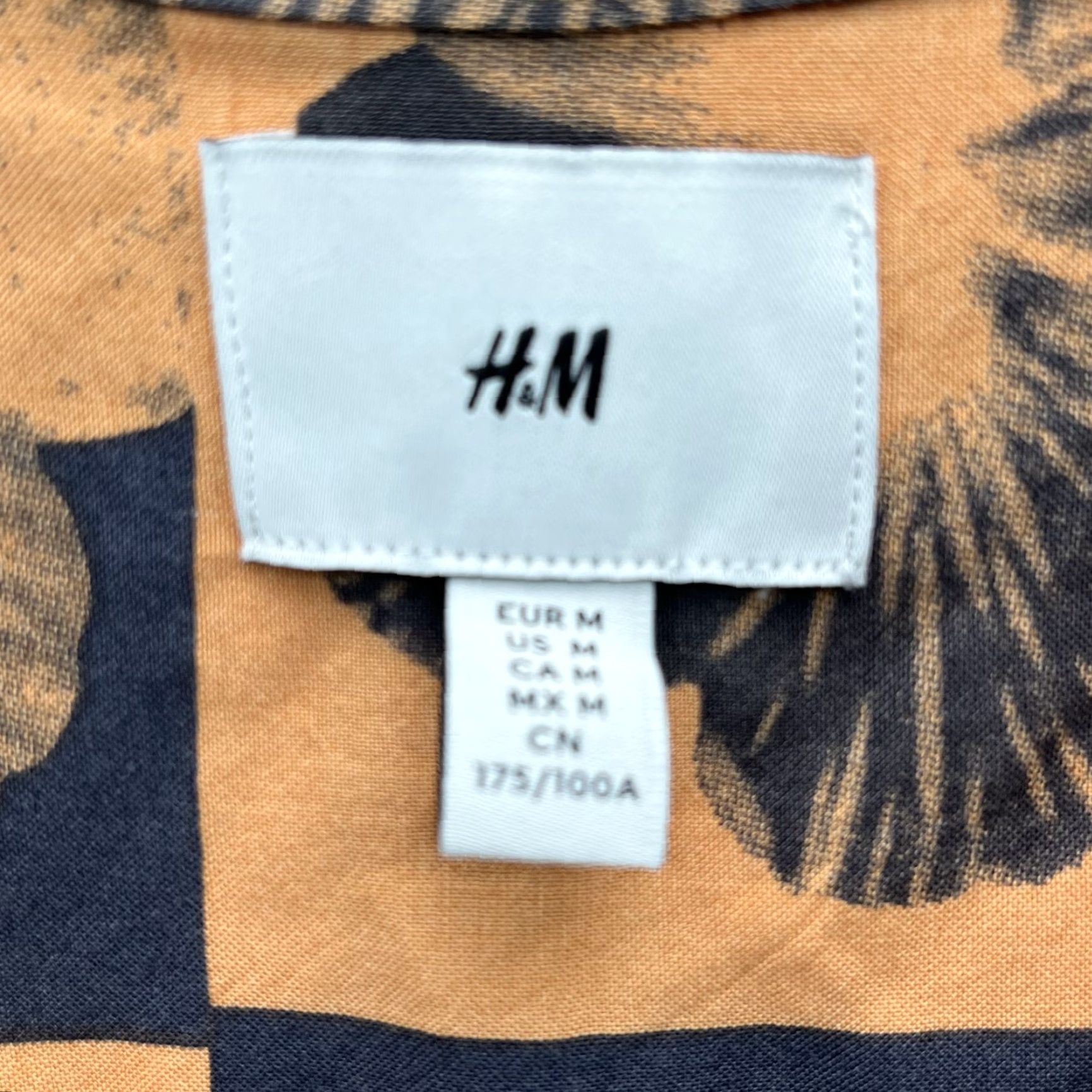 H&M H&M Hawaiian Shirt Men Medium Orange Floral Hibiscus Surf Skate Y2K Preppy Beach Size US M / EU 48-50 / 2 - 3 Thumbnail