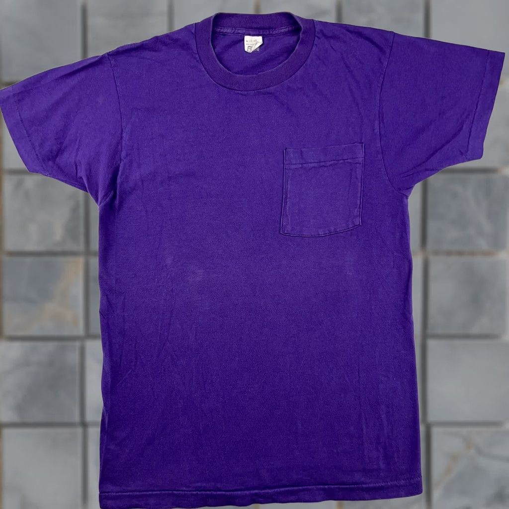 Vintage VINTAGE B.V.D T-Shirt Purple 80s 90s Short Sleeve Crew Neck Cotton Men Small Regular Basic Shirt Mens Size US S / EU 44-46 / 1 - 1 Thumbnail