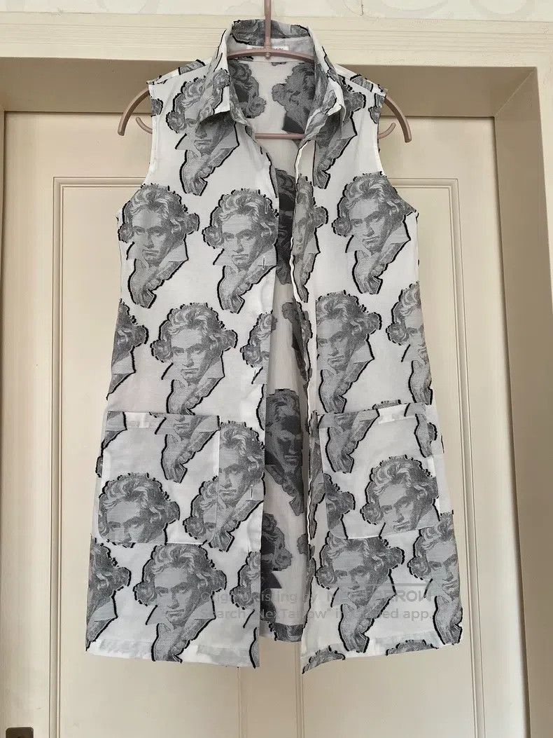 Issey Miyake Issey Miyake Head Relief Embossed Top Size S / US 4 / IT 40 - 1 Thumbnail