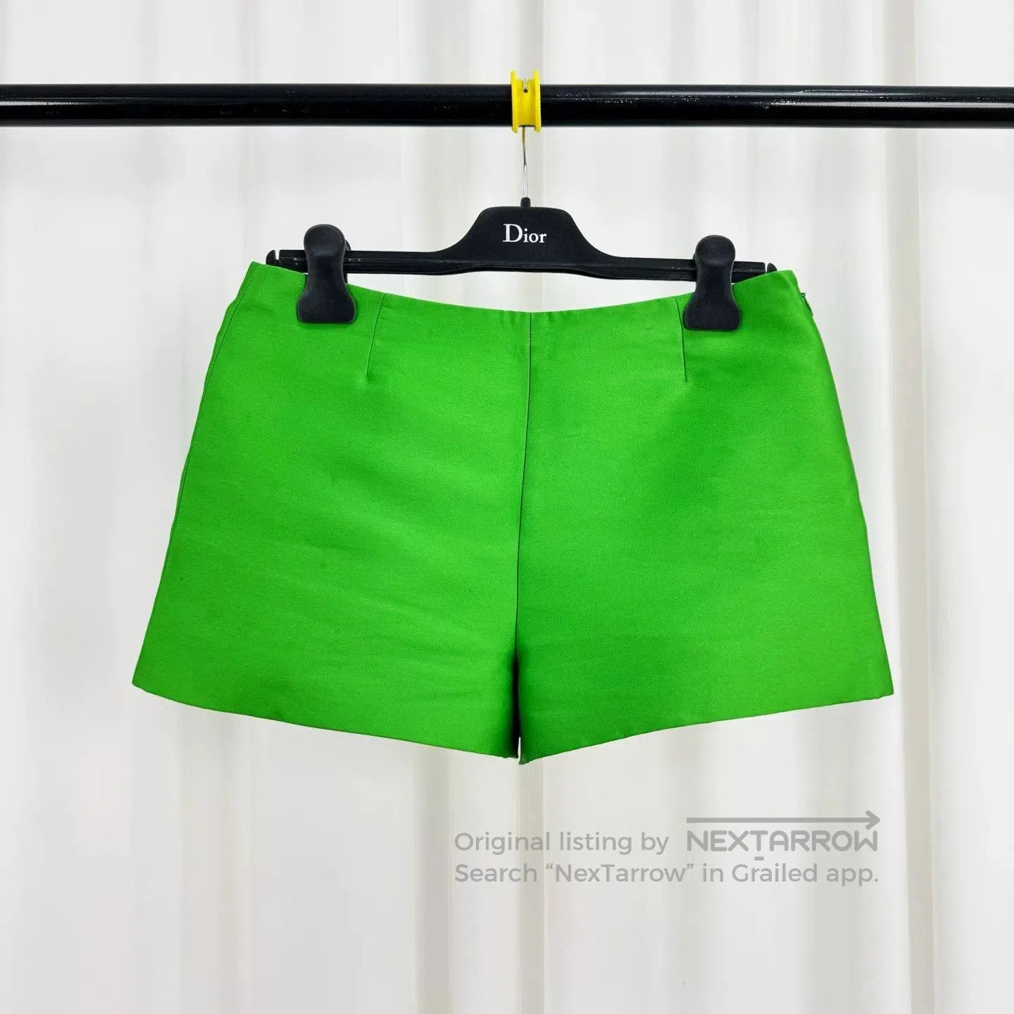 Valentino Valentino Green Silk Shorts. Size 39" - 1 Thumbnail