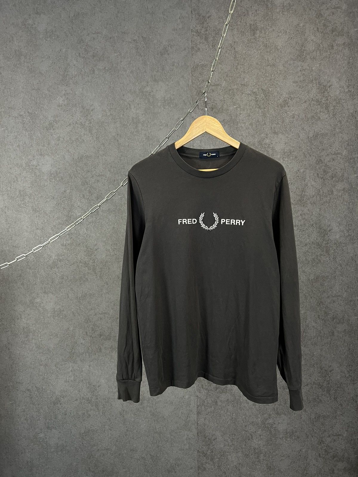Fred Perry Fred Perry casual designer center logo longsleeve Size US M / EU 48-50 / 2 - 1 Thumbnail