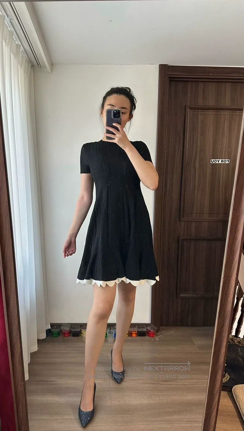 Valentino Valentino dress Size S / US 4 / IT 40 - 2 Thumbnail