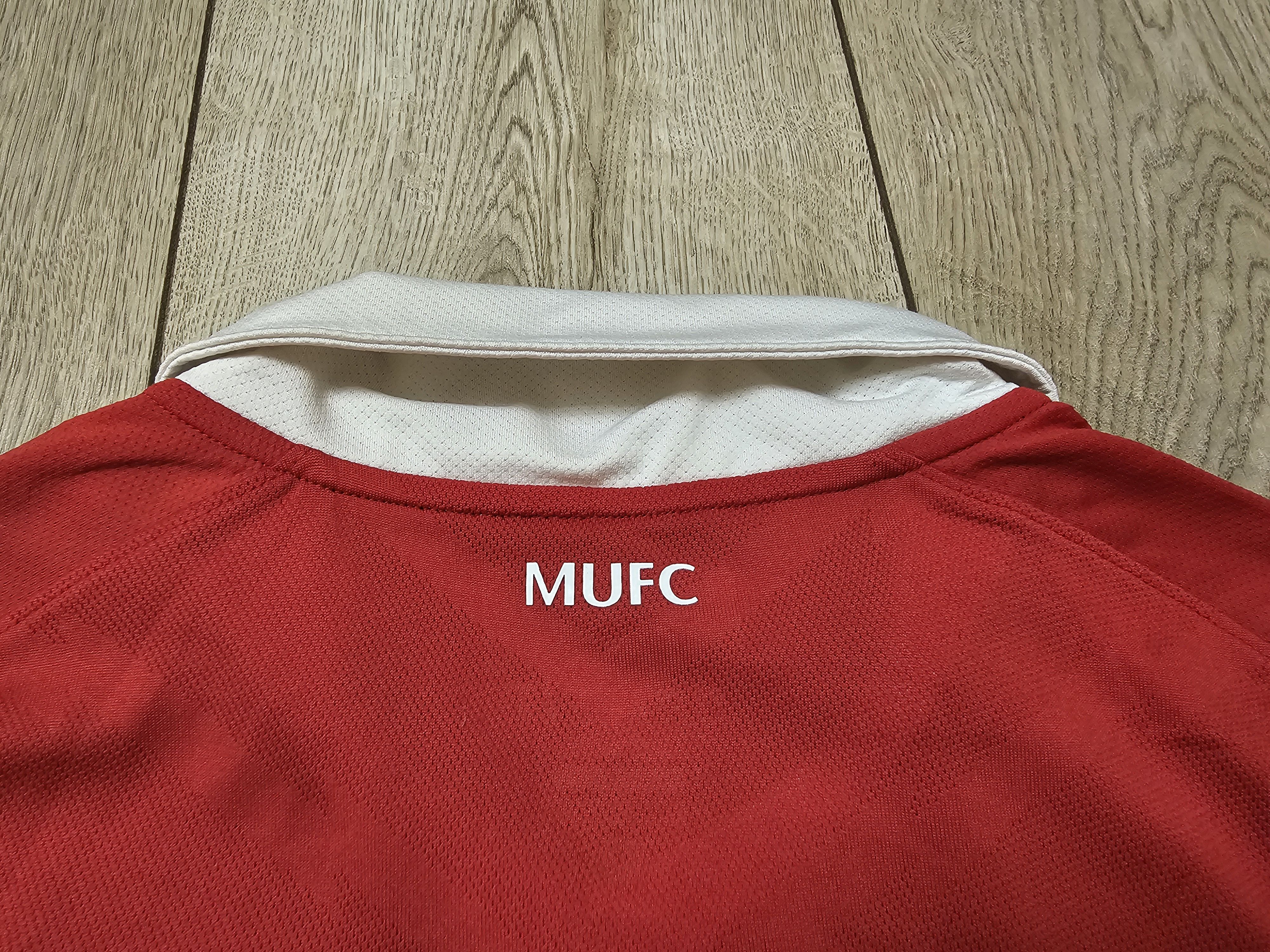 Nike MANCHESTER UNITED 2010 2011 HOME FOOTBALL SOCCER JERSEY Size US S / EU 44-46 / 1 - 6 Thumbnail