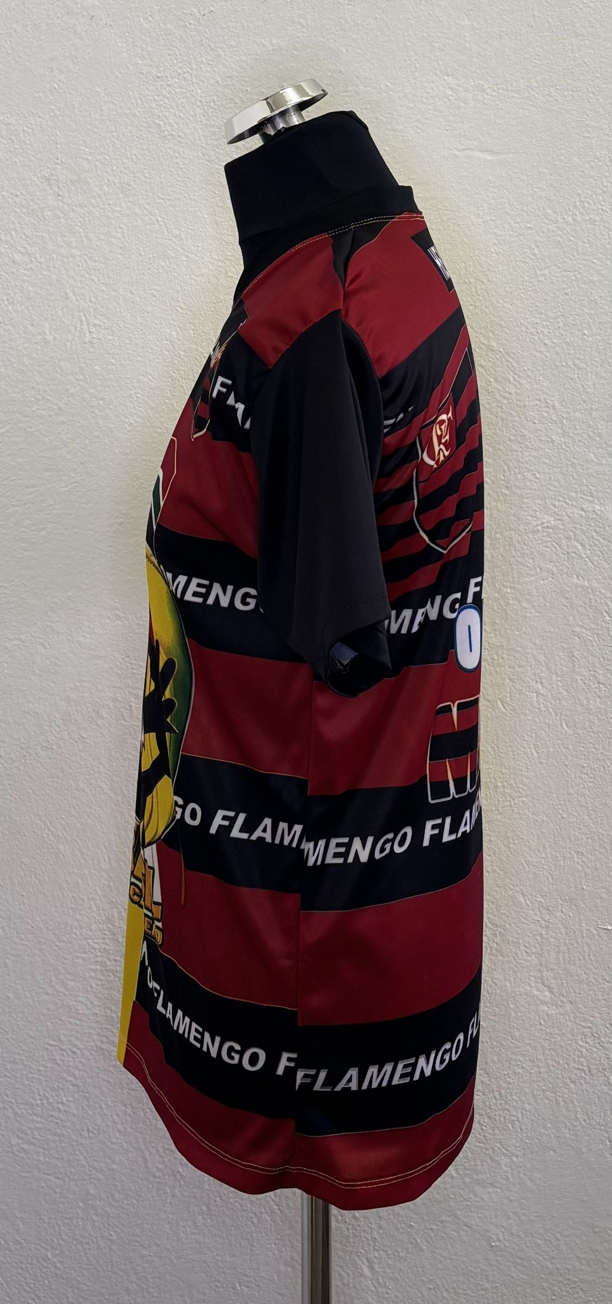 Vintage CR Flamengo Brazil Football Jersey Size M Size US M / EU 48-50 / 2 - 3 Thumbnail