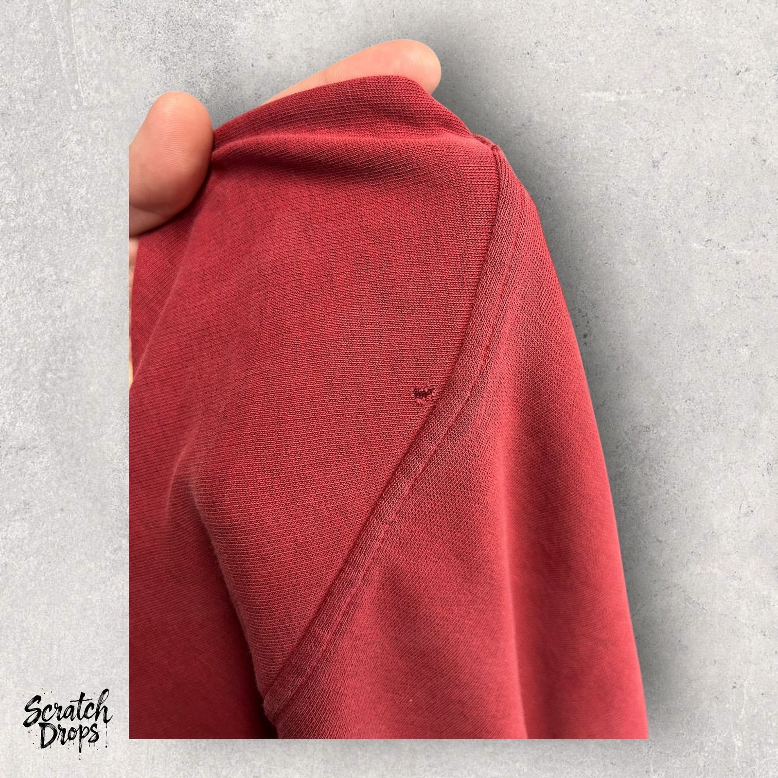 Nike VTG Nike Crew Neck Sweatshirt XL Red Embroidered Grey Y2K Size US XL / EU 56 / 4 - 3 Thumbnail