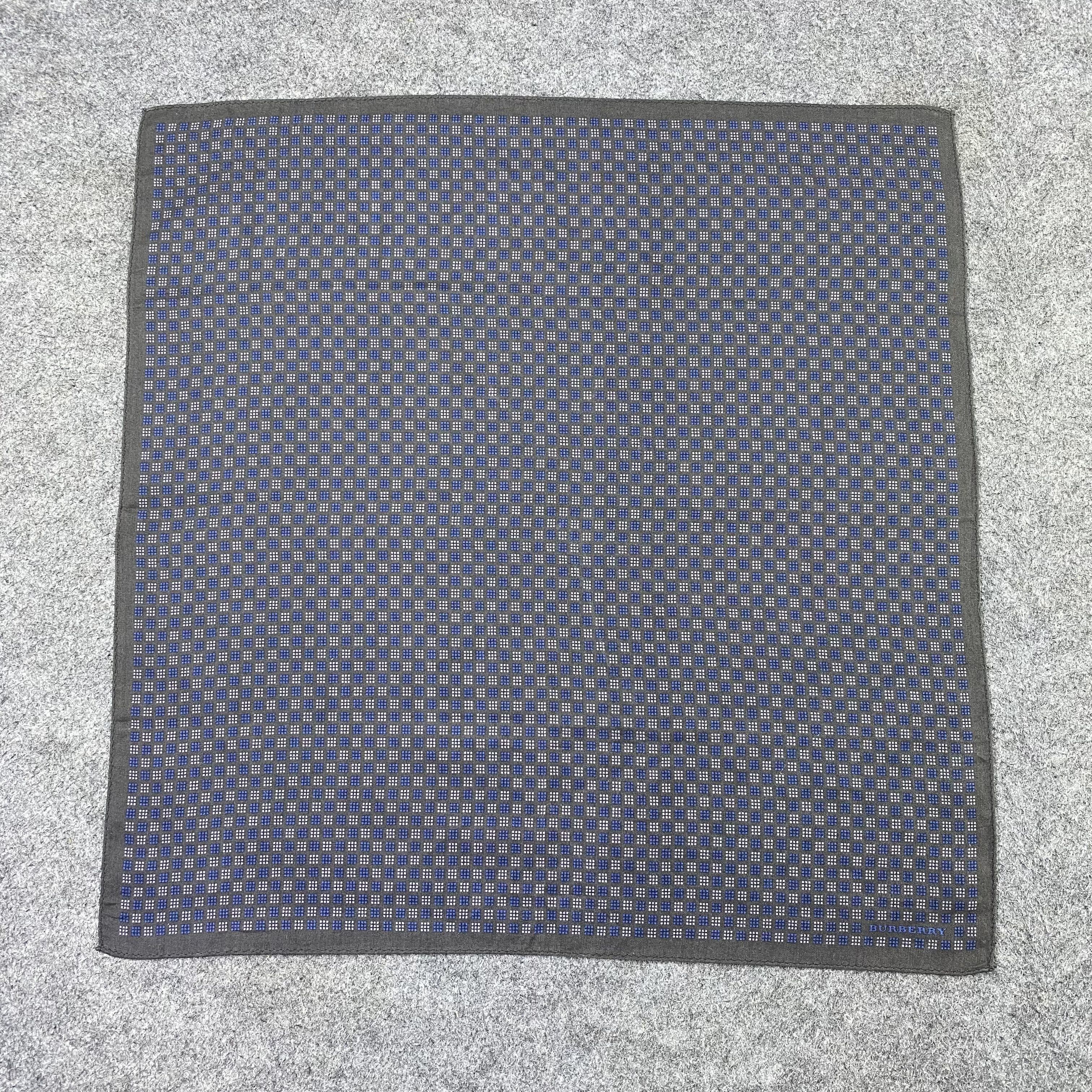 Burberry Burberry Handkerchief / Bandana / Neckerchief-B2301 Size ONE SIZE - 3 Thumbnail