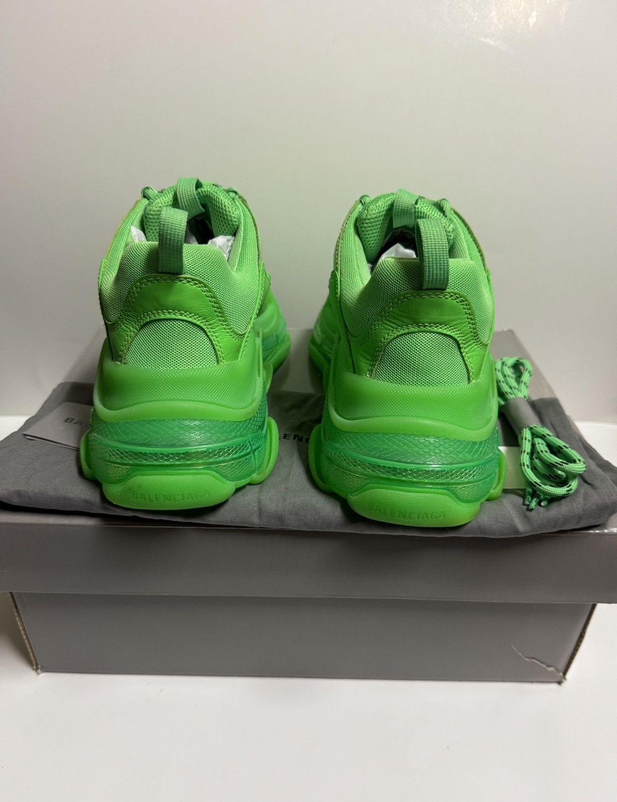 Balenciaga BALENCIAGA TRIPLE S GREEN NEON TRAINERS SZ 42 Size US 9 / EU 42 - 10 Thumbnail