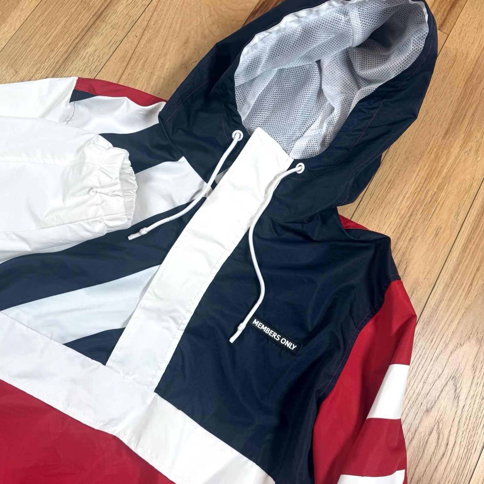 Members Only Members Only Windbreaker Jacket Mens Large Zip USA Flag Jaguar Snake Multicolor Lion Bird USA Flag theme Mens L Jacket Windbreaker Nylon Zip Closure Size US L / EU 52-54 / 3 - 3 Thumbnail