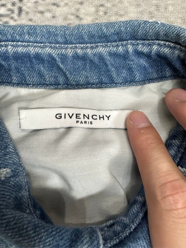 Givenchy Givenchy Worn-Out Washed Blue Denim Jacket Size US S / EU 44-46 / 1 - 3 Thumbnail
