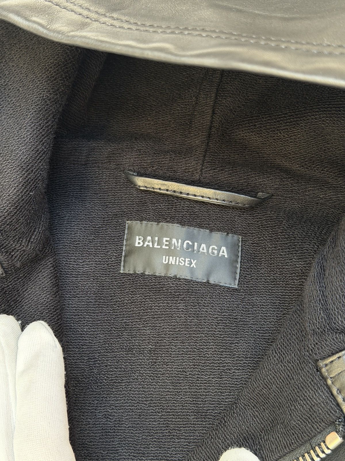 Balenciaga Balenciaga Zip Up Bonded Leather Bombers Size US S / EU 44-46 / 1 - 7 Thumbnail