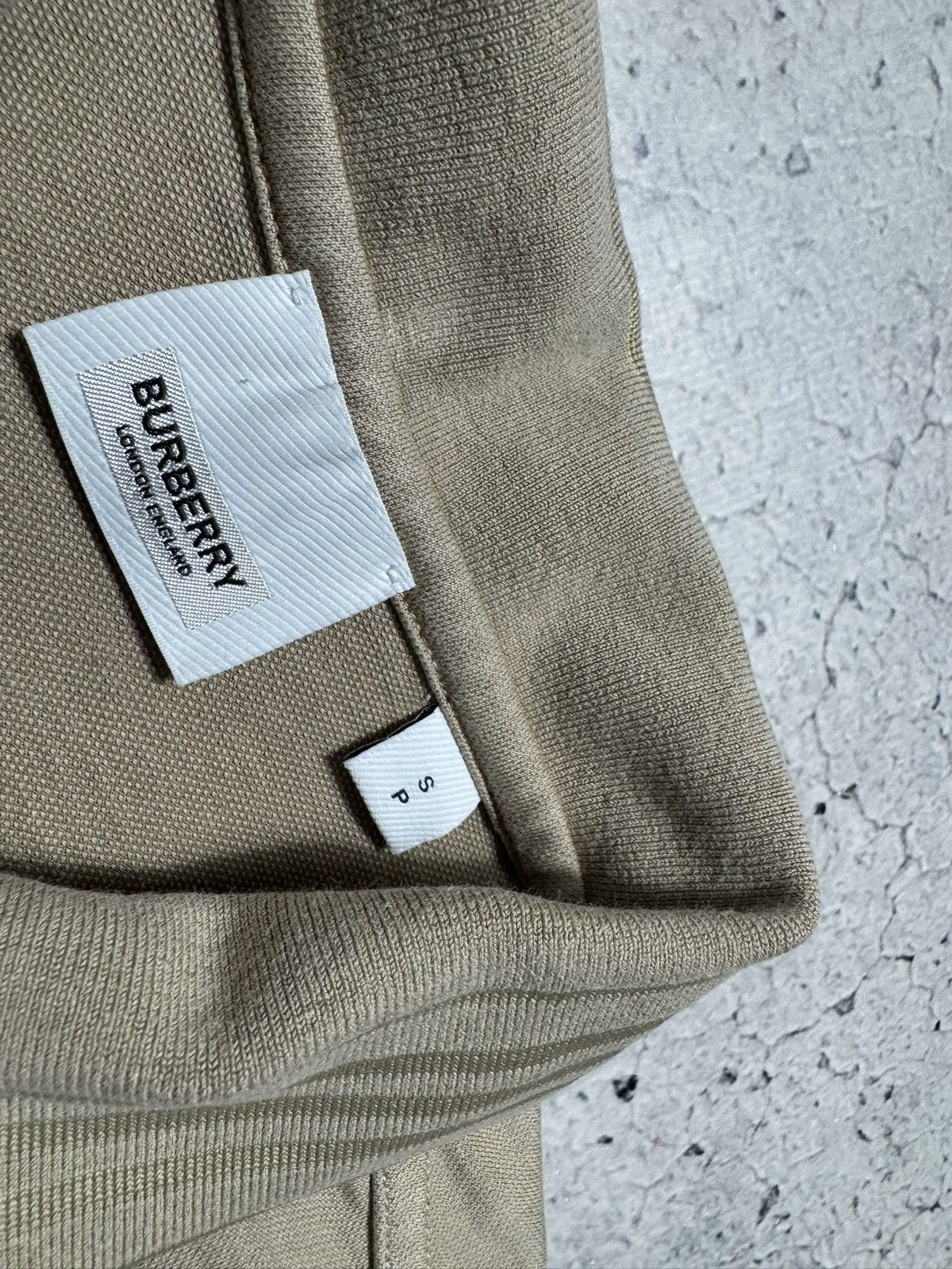 Burberry Burberry Luxury Polo Shirt Beige Size S Size US S / EU 44-46 / 1 - 7 Thumbnail