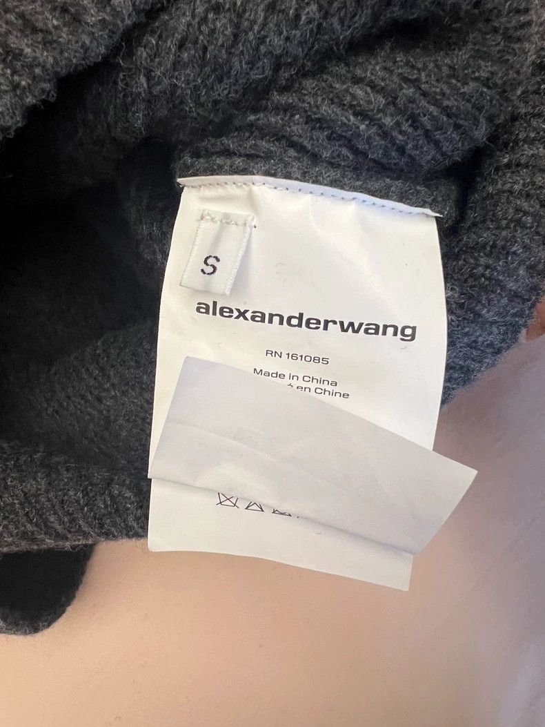 Alexander Wang Alexander Wang Short Style Sweater- Size S / US 4 / IT 40 - 3 Thumbnail