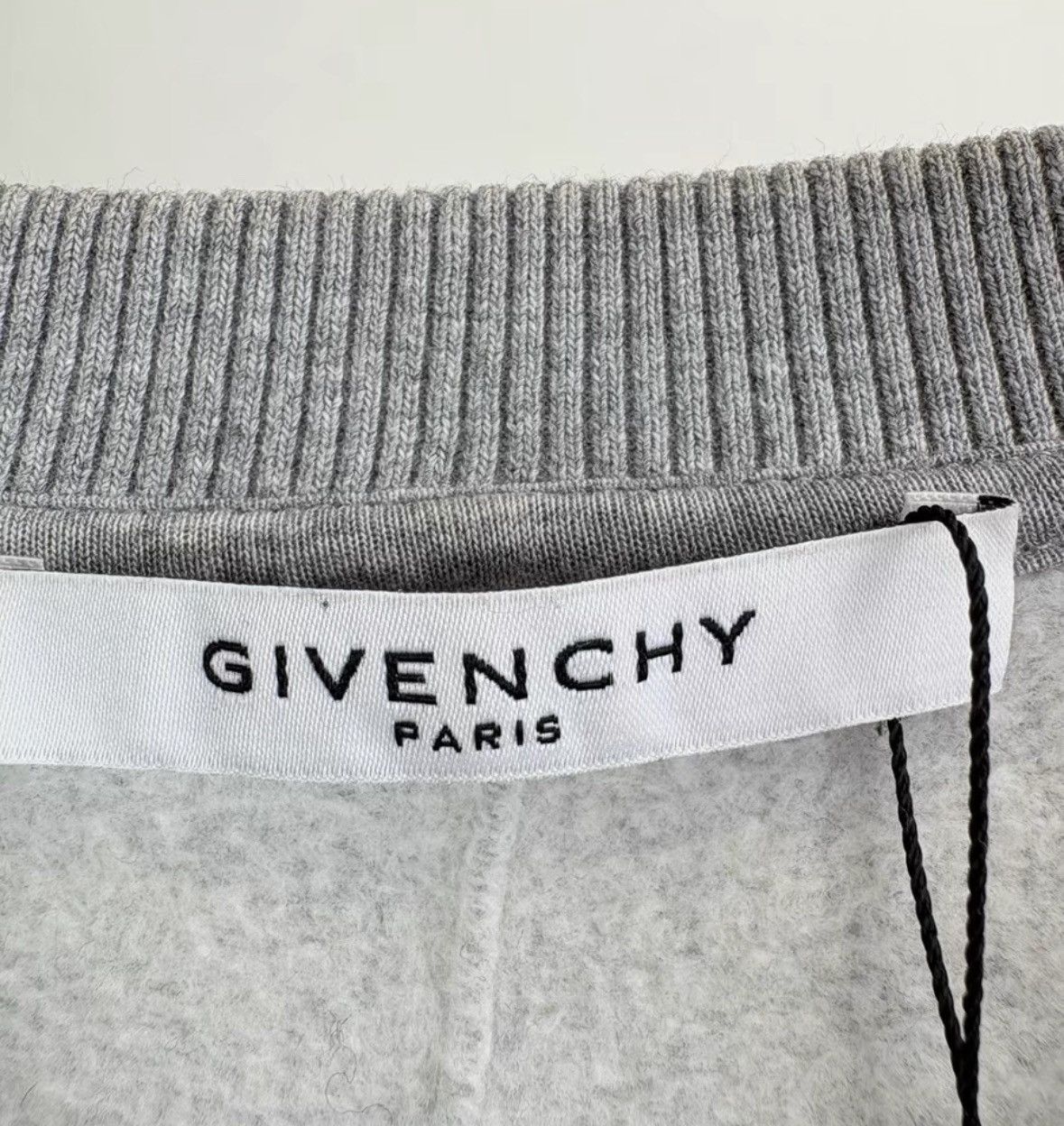 Givenchy Givenchy Gray Graphic Print Sweatshirt. Size US S / EU 44-46 / 1 - 4 Thumbnail