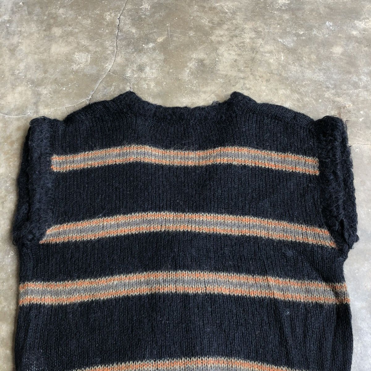 Japanese Brand 2000s Chamois Navajo Motif Mohair Wool Knit Vest Black Size US L / EU 52-54 / 3 - 11 Thumbnail