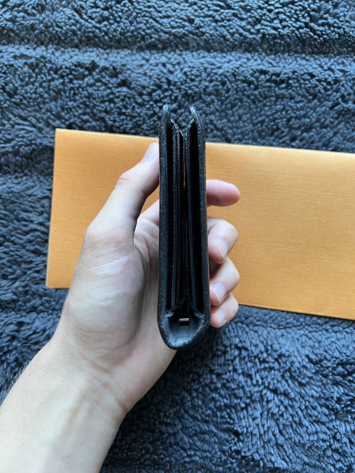 Louis Vuitton Taiga Wallet Size ONE SIZE - 8 Thumbnail