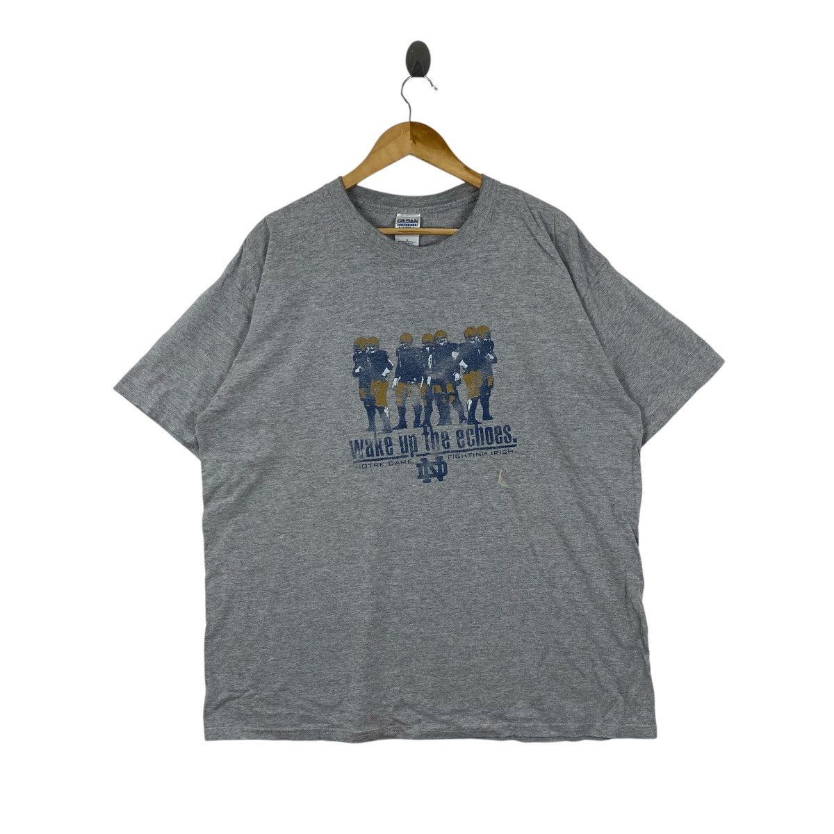 Vintage VTG Notre Dame Football T-Shirt XL Y2K Gildan Distressed Size US XL / EU 56 / 4 - 1 Thumbnail