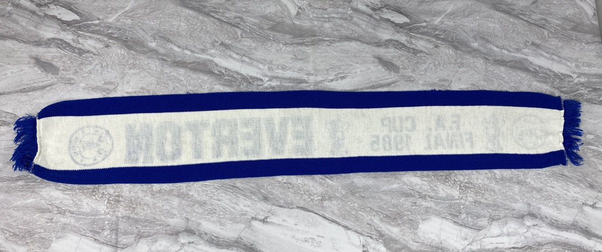 Vintage Vintage Everton Football Club Final Cup 1985 Soccer Scarf Size ONE SIZE - 11 Thumbnail