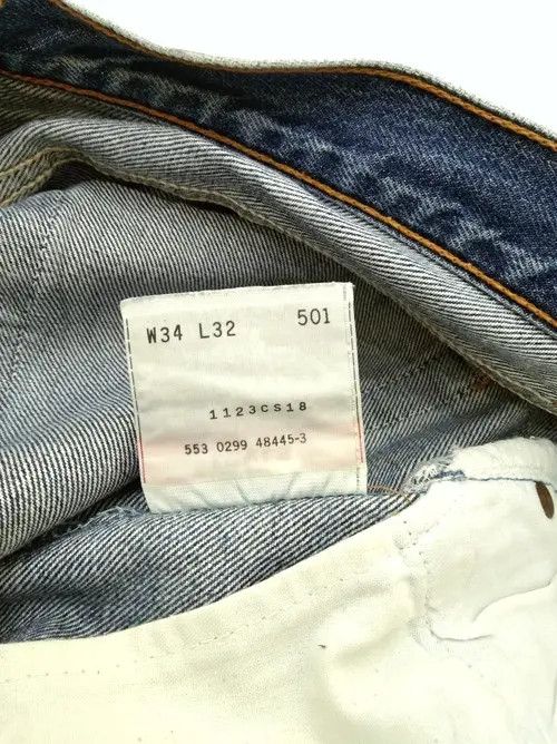 Levi's 90s Vintage Levi's 501 Made In USA Distressed Jeans 33x32 Size US 33 - 9 Thumbnail