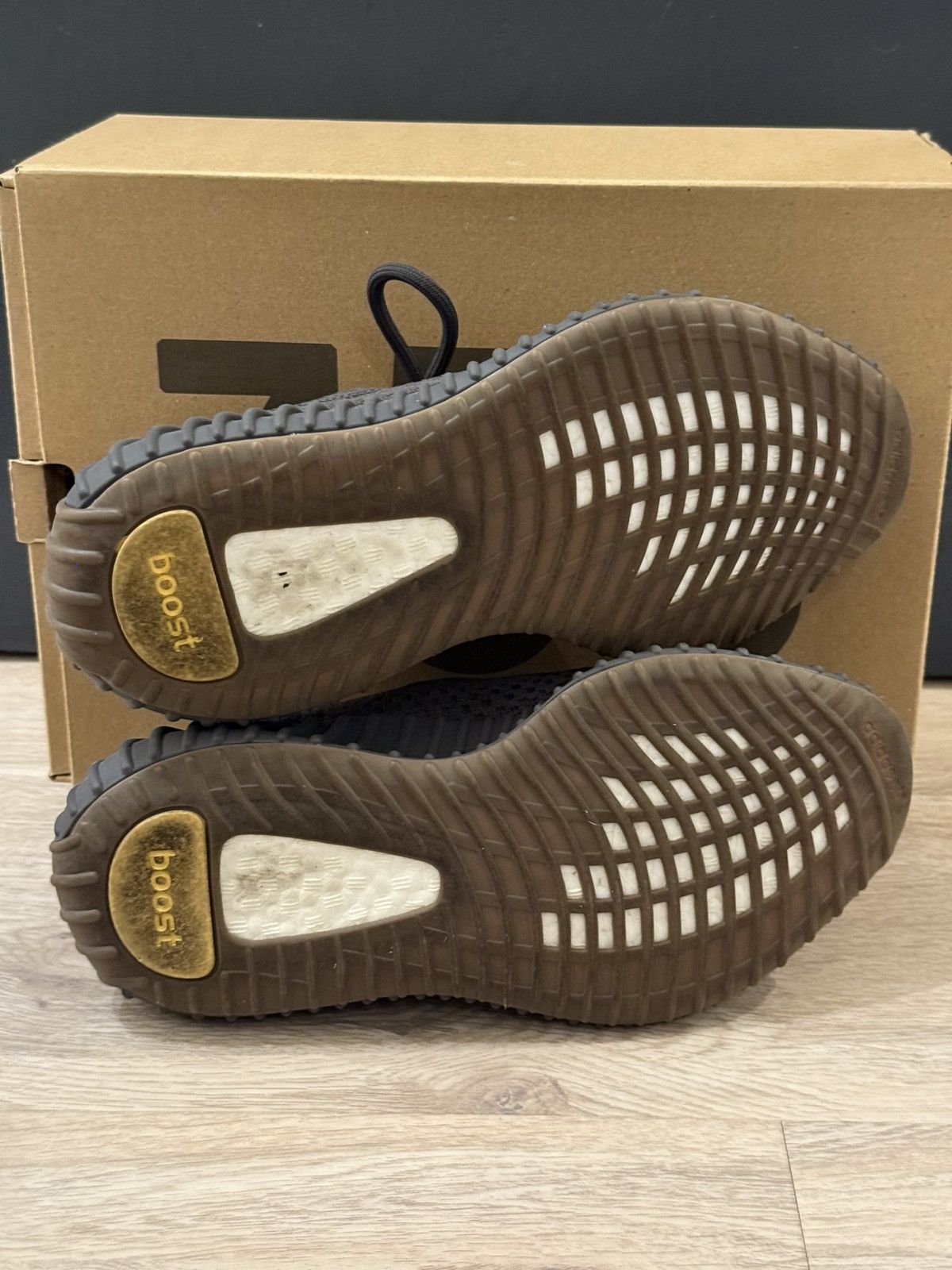 Yeezy YEEZY BOOST 350 V2 CINDER SZ 5.5 Size US 5.5 / EU 38 - 6 Thumbnail
