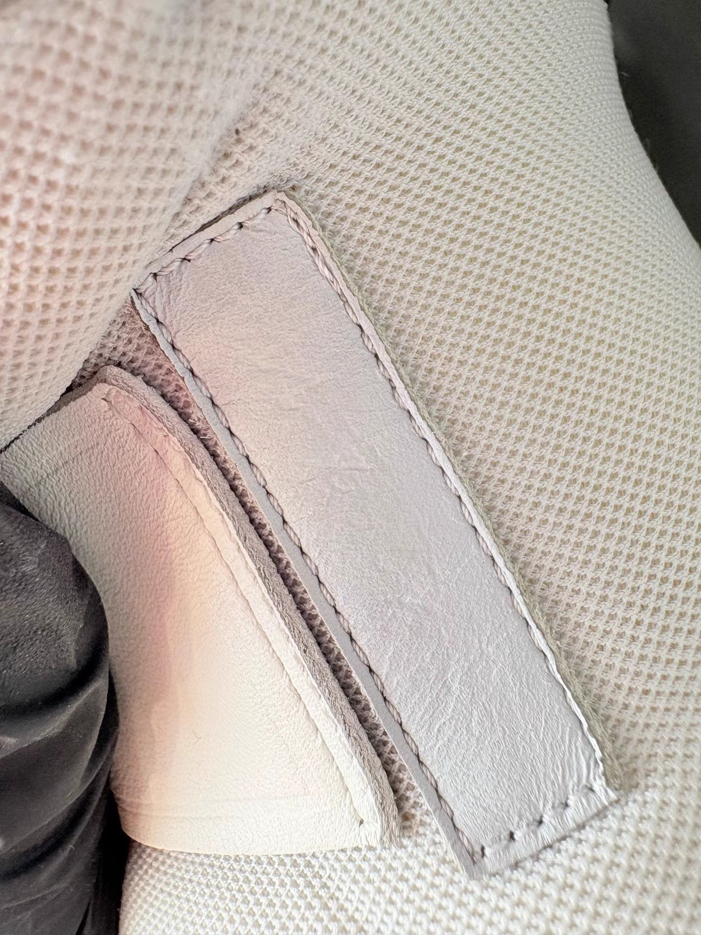 Louis Vuitton LOUIS VUITTON LV TRAINER White Cement Sneakers K1 Size US 11 / EU 44 - 7 Thumbnail