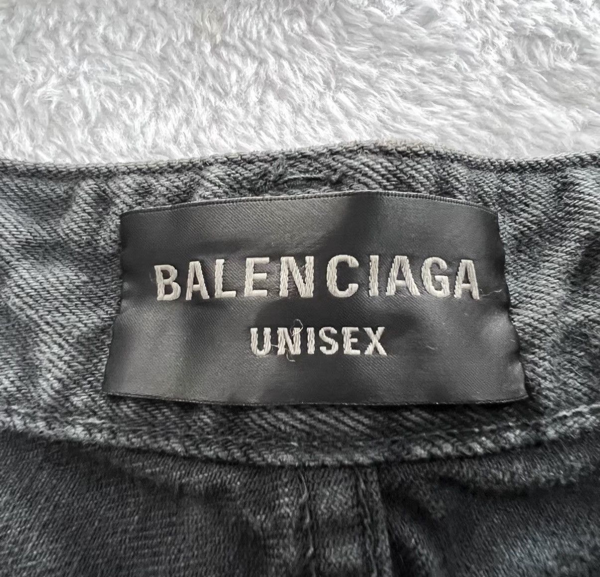 Balenciaga Balenciaga Washed Distressed Jeans J41 Size US 34 / EU 50 - 3 Thumbnail