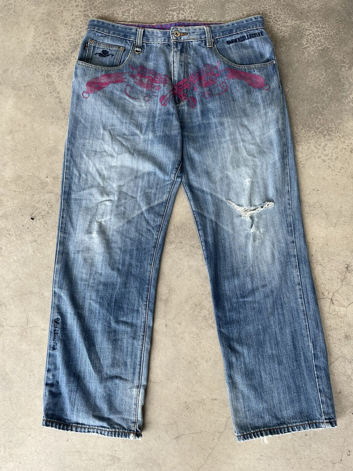 Japanese Brand Japanese Brand Embroidered Baggy Denim Size US 37 - 2 Thumbnail