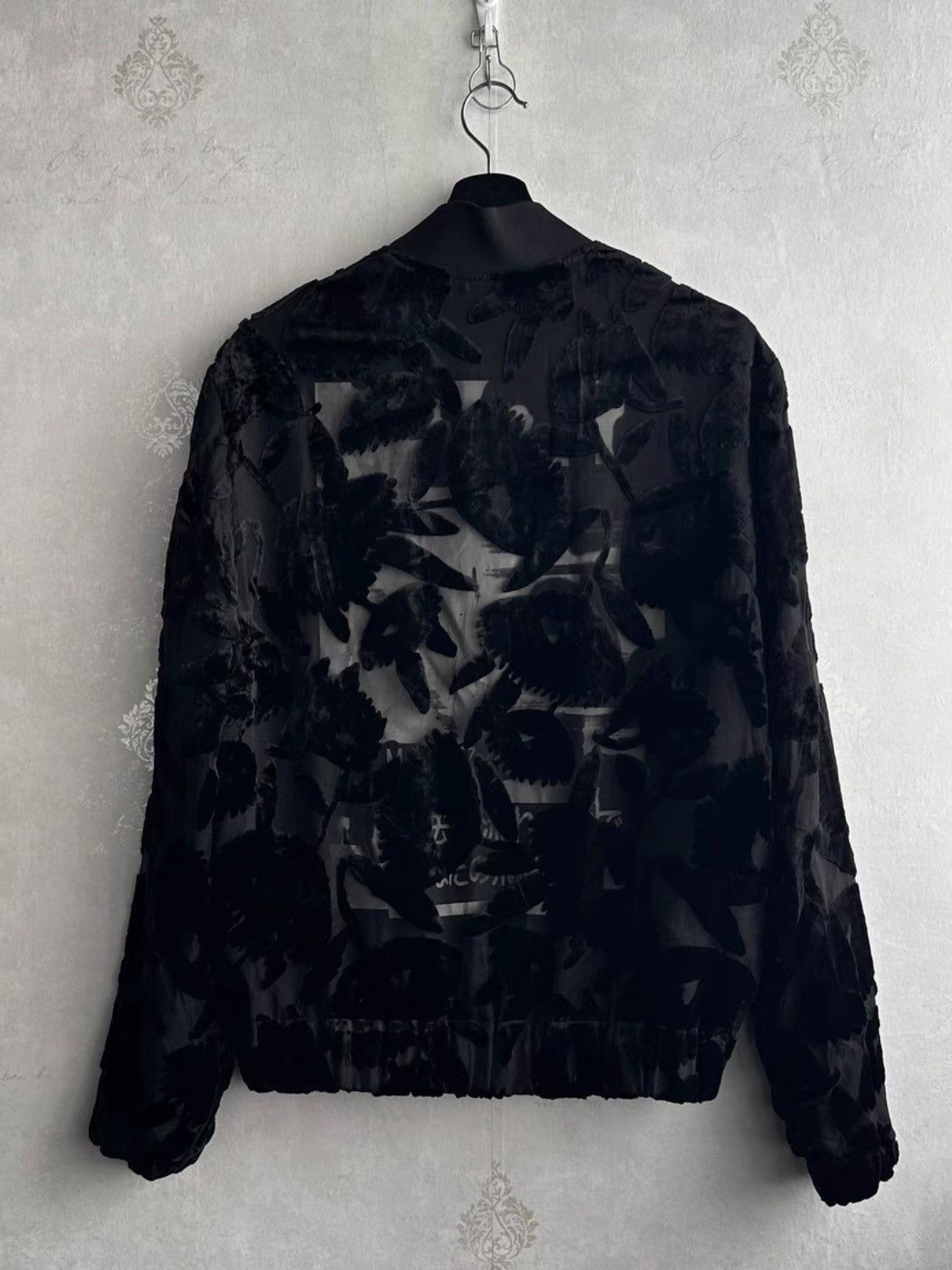 Alexander McQueen Sz 44 Alexander McQueen Velvet Flower Jakcet-2505 Size US S / EU 44-46 / 1 - 3 Thumbnail