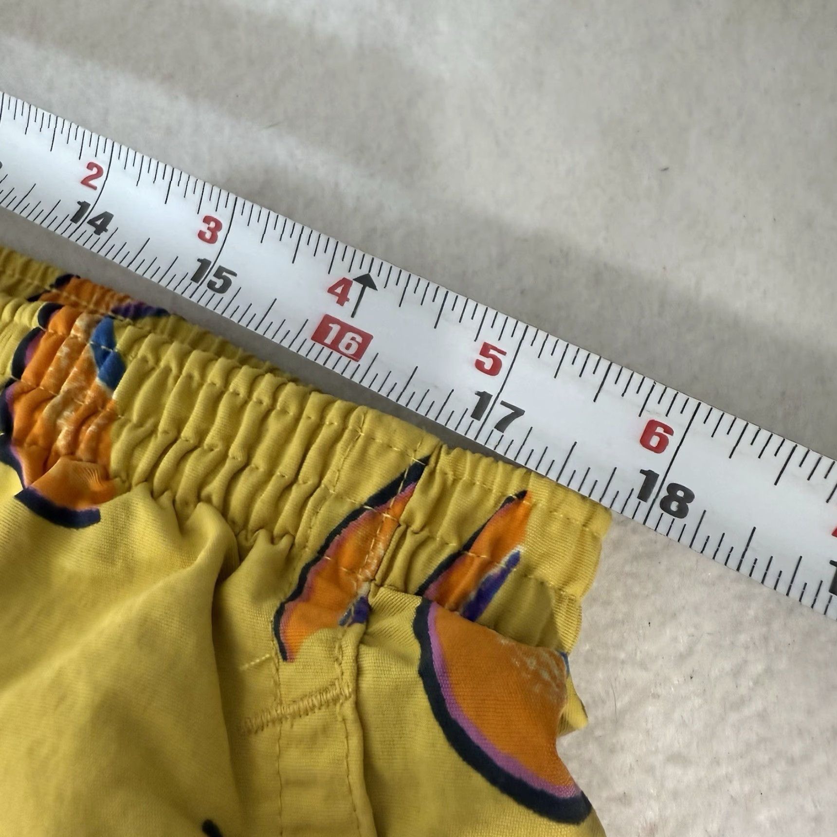 Patagonia Patagonia Swim Trunks Mens Sz M Yellow Orange Print Retro Style Lined Geometric Beach Surfing Bottom Shorts Size US 31 - 4 Thumbnail