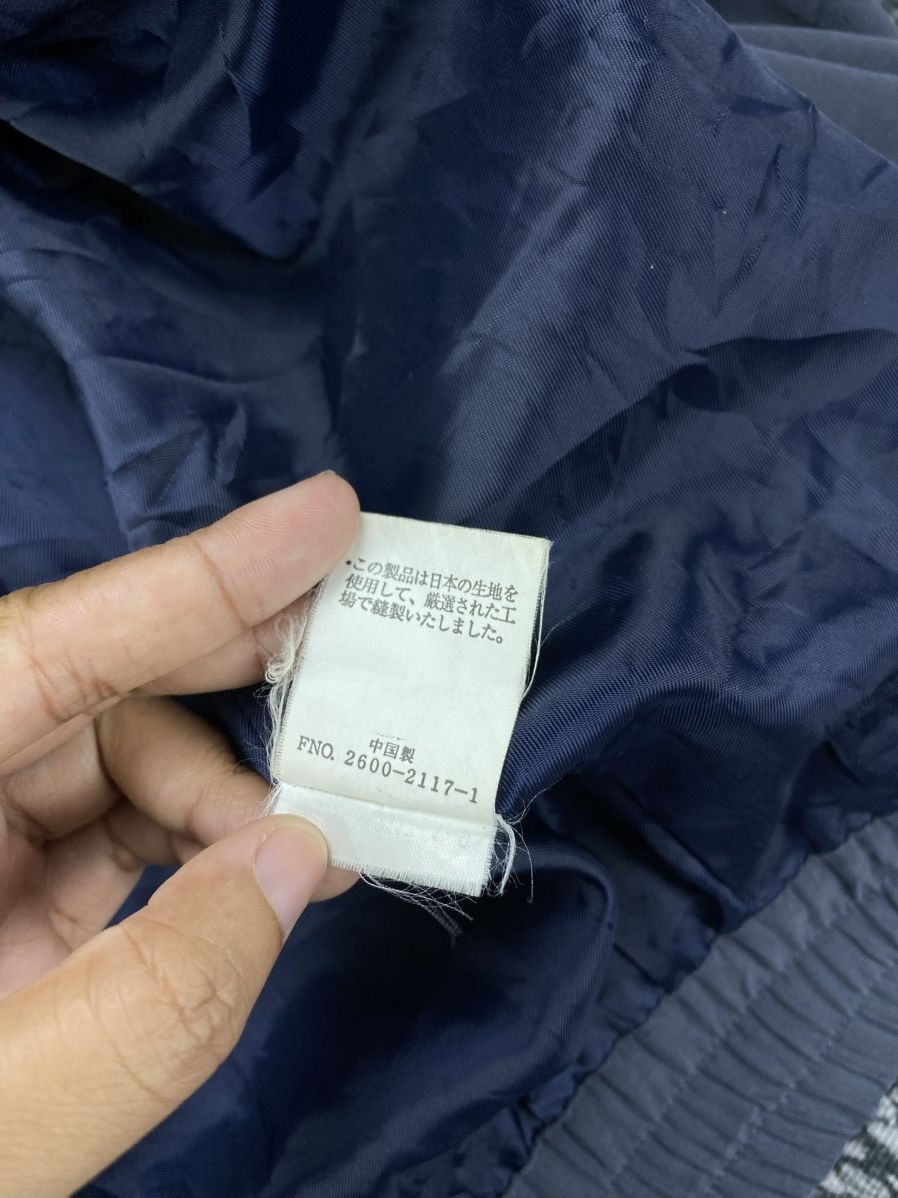 Gianni Valentino Vintage Gianni Valentino Fullzip Light Jacket Size US M / EU 48-50 / 2 - 12 Thumbnail