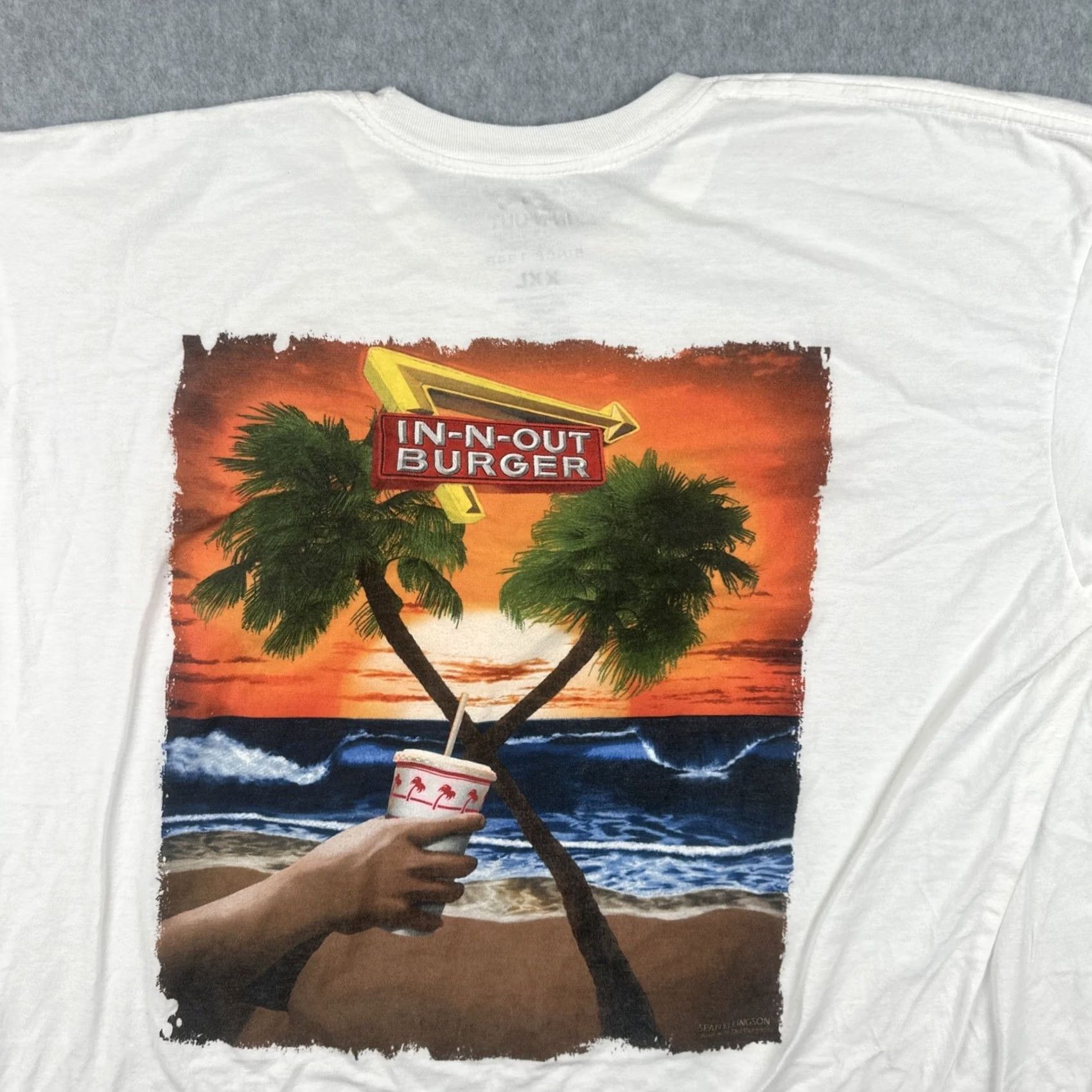 Vintage VINTAGE In-N-Out Burger XXL White T Shirt Graphic Print Tee 2015 Sean Ellingson Mens Short Sleeve Crew Neck Shirt Size US XXL / EU 58 / 5 - 2 Thumbnail