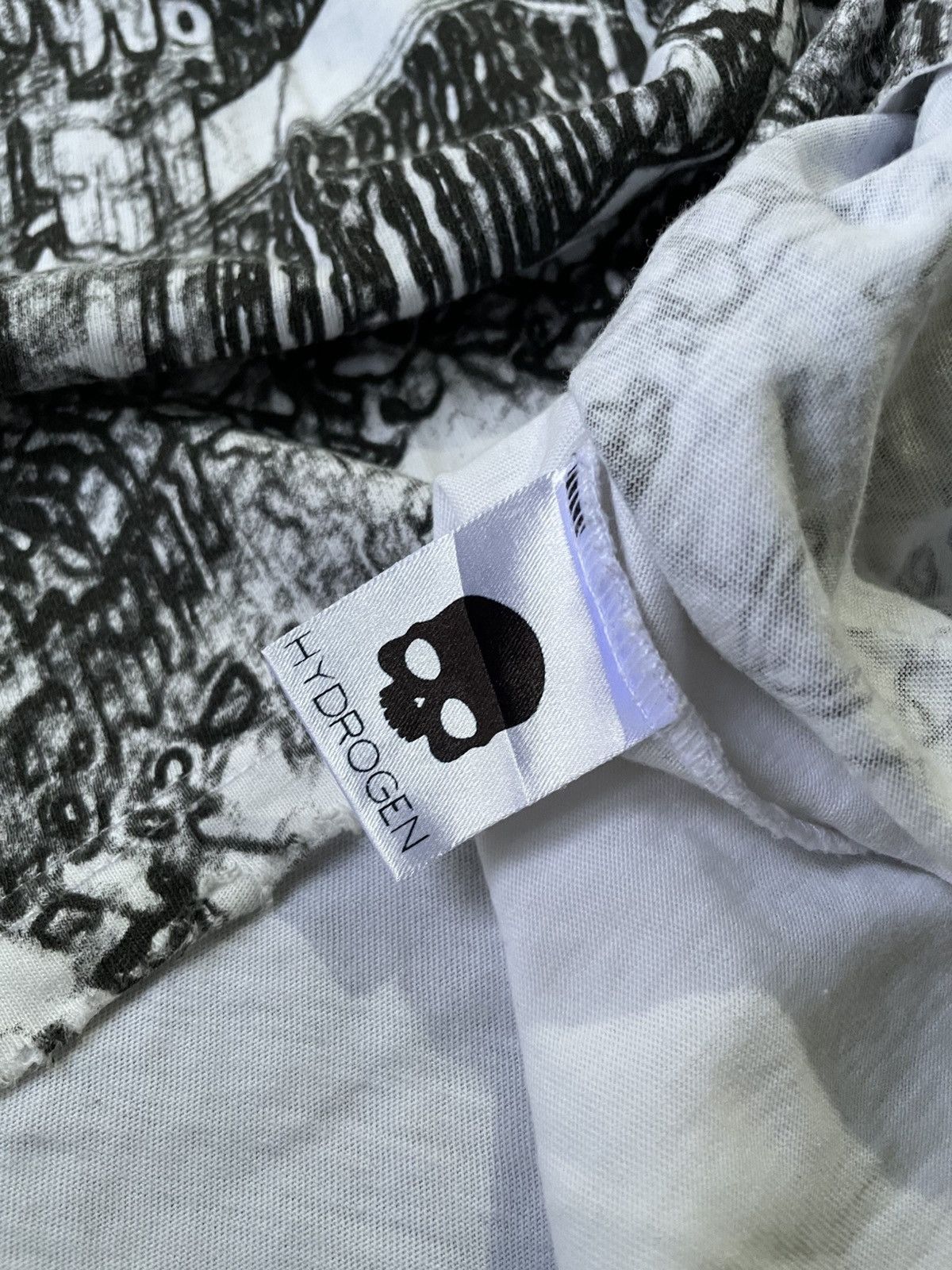 HYDROGEN HYDROGEN ITALY SKULL CITY TEe Size US M / EU 48-50 / 2 - 8 Thumbnail