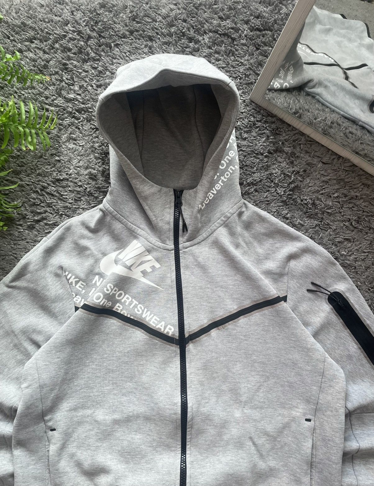 Nike × Vintage Nike Tech-Fleece Zip-Hoodie Streetwear Drill Big Logo Swoosh Size US M / EU 48-50 / 2 - 7 Thumbnail