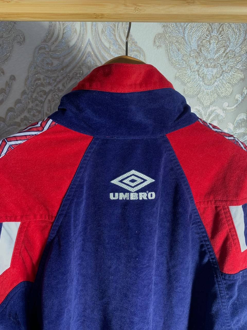 Umbro × Vintage VERY RARE UMBRO VELOURS FC MANCHESTER UNITED LIGHT JACKET Size US XL / EU 56 / 4 - 5 Thumbnail