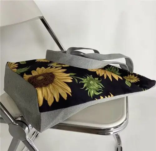 Japanese Brand Fashion sunflower tote bag Size ONE SIZE - 3 Thumbnail