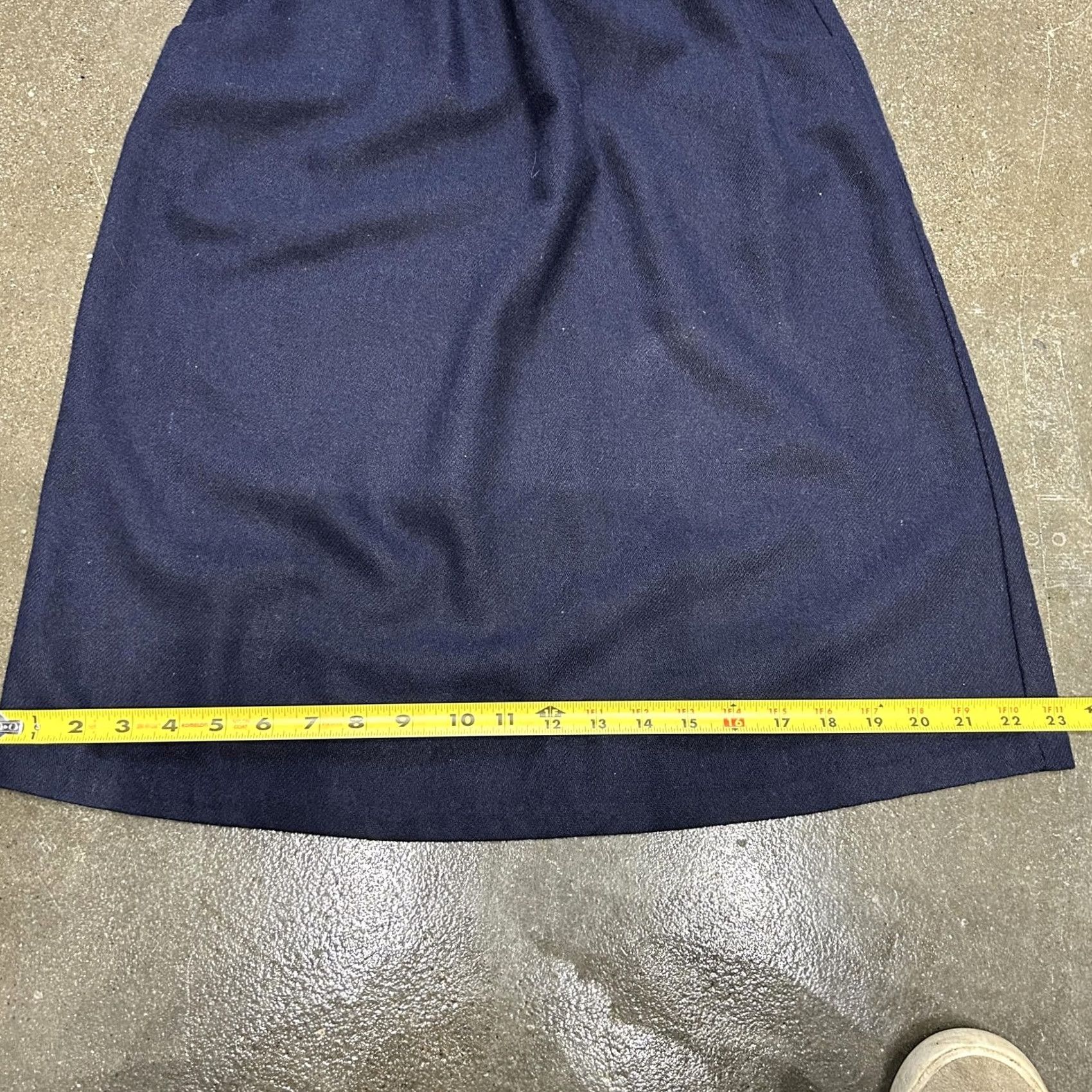Vintage VINTAGE Skay Skirt Womens Petites 8 Navy Blue Straight Midi Elastic Waist Pull On USA Womens Size 30" / US 8 / IT 44 - 5 Thumbnail