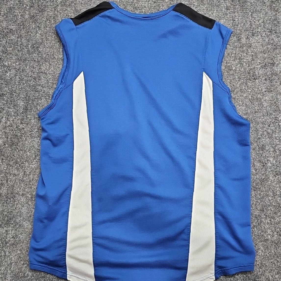 Nike VINTAGE Nike Tennis Center Court Swoosh Shirt Men 2XL Sleeveless Blue White Nike Dri-FIT Sphere Dry 90s Logo Sports Shirt Size US XXL / EU 58 / 5 - 7 Thumbnail
