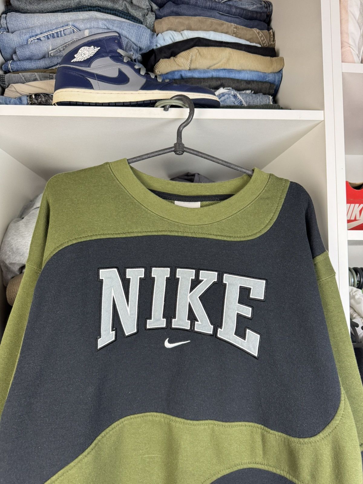Nike Vintage Nike Reworked Two Tone Sweatshirt White Tag USA Size US L / EU 52-54 / 3 - 2 Thumbnail