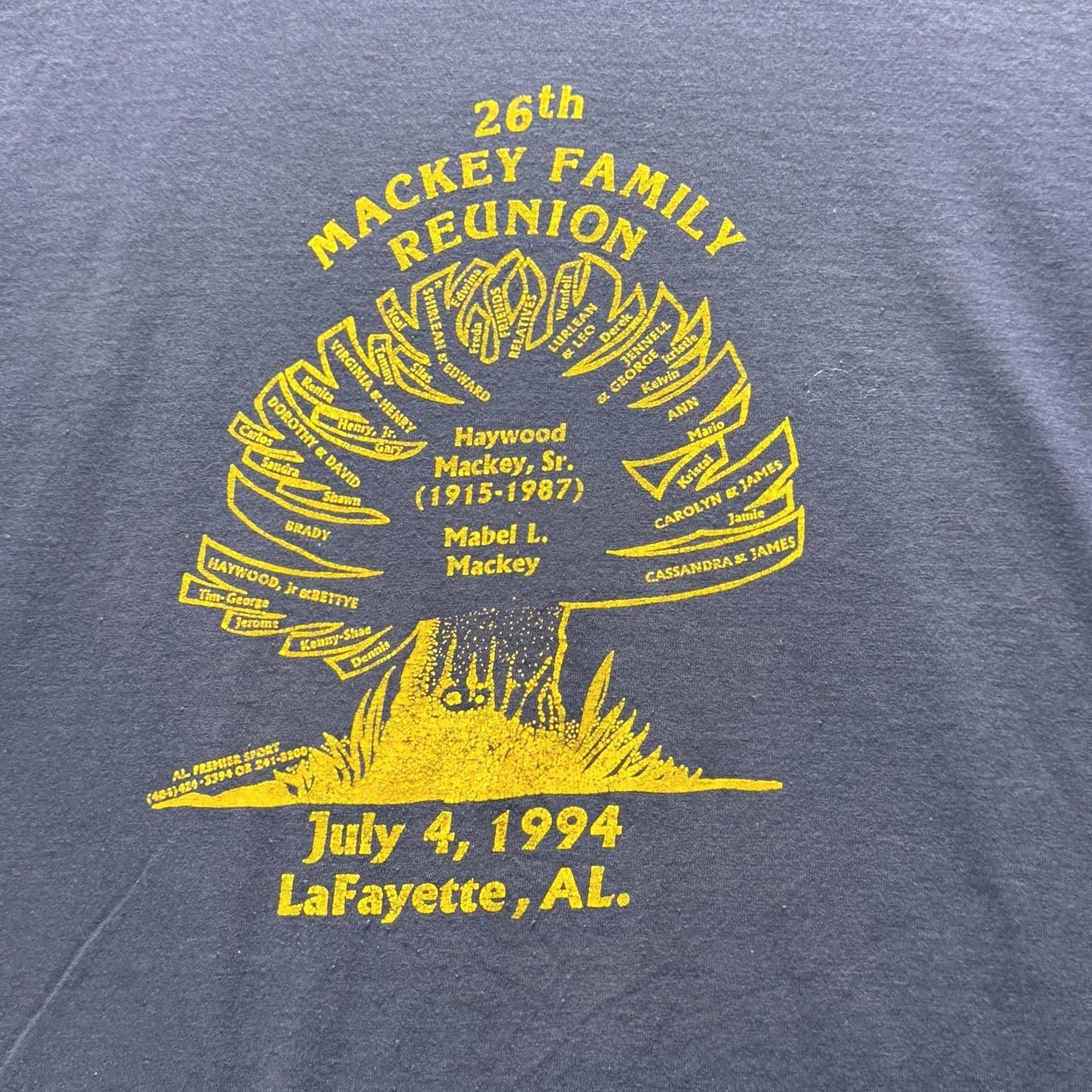 Vintage VINTAGE Mackey Family Reunion Shirt Mens L Blue 1994 26th July 4 Graphic Tee 90s Size US L / EU 52-54 / 3 - 3 Thumbnail