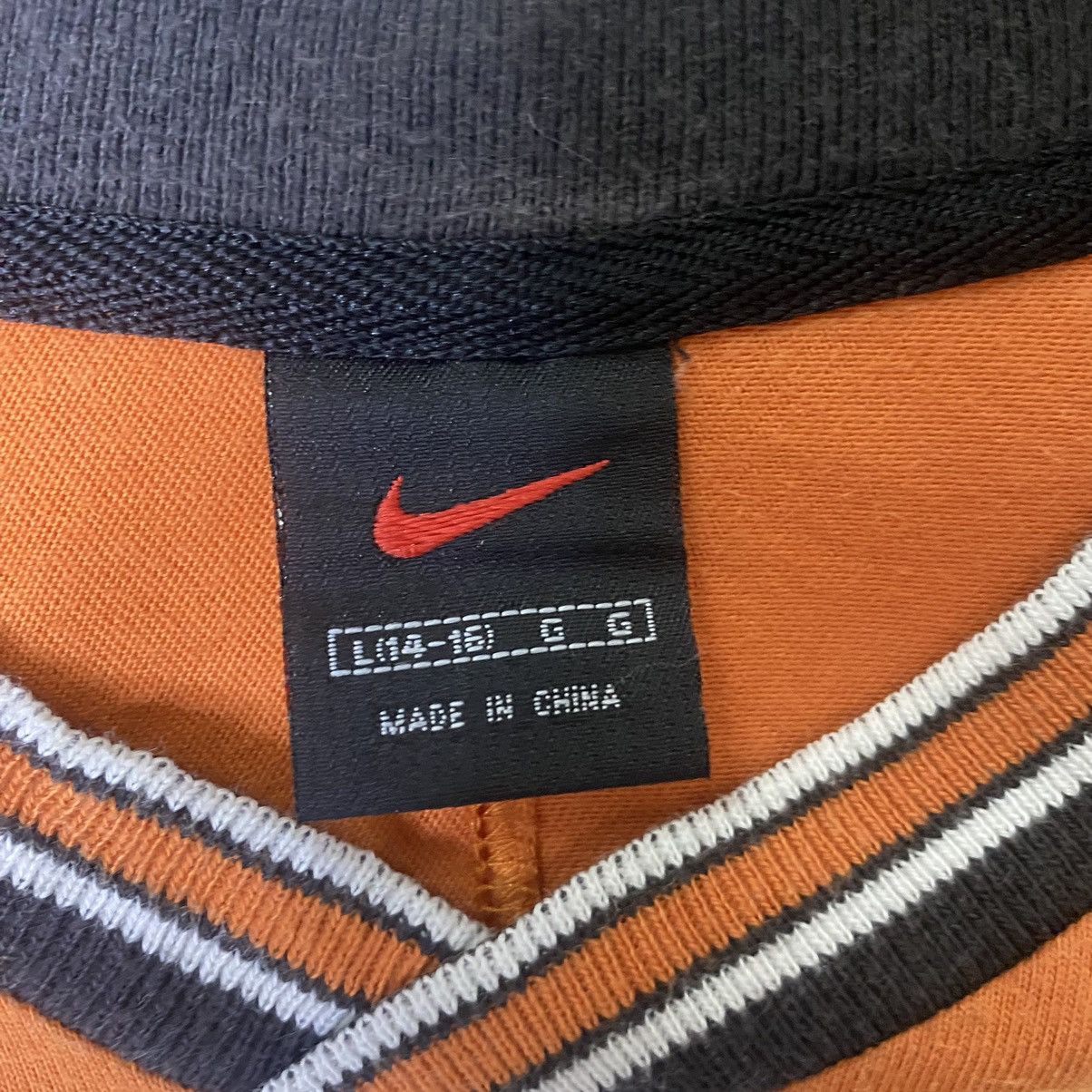 Nike × Vintage Vintage 2000s Nike Tee Size US S / EU 44-46 / 1 - 3 Thumbnail