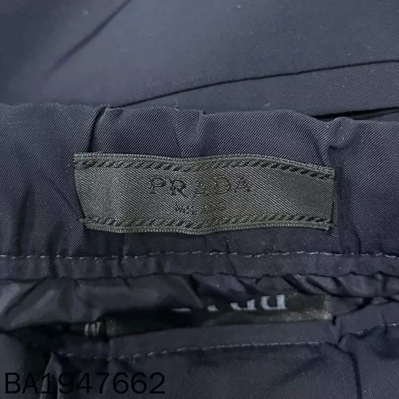Prada Prada Size M Pin and receive pants 2502-Nextarrow Size US 32 / EU 48 - 4 Thumbnail