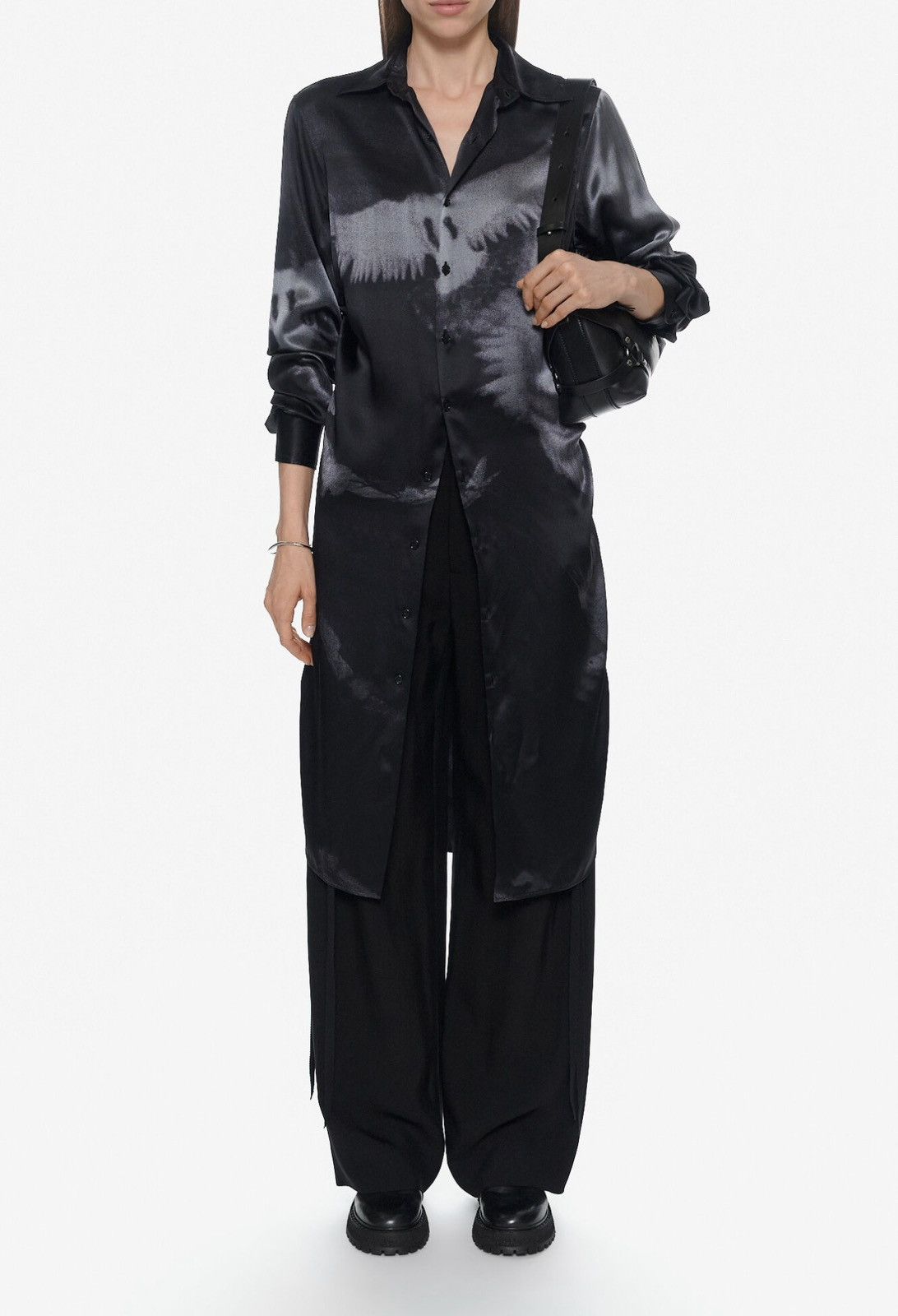 Ann Demeulemeester Ann Demeulemeester Rada Print Detail Silk Long Shirt Size XS / US 0-2 / IT 36-38 - 4 Thumbnail