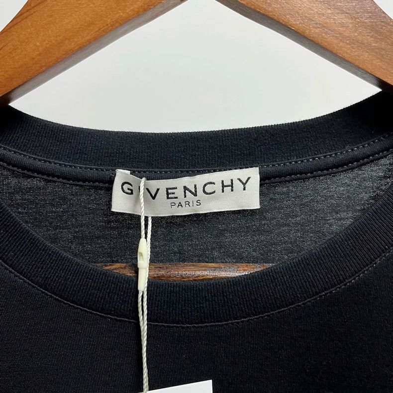 Givenchy Givenchy Embroidered Short-sleeve M0712 2506-Nextarrow Size US XS / EU 42 / 0 - 3 Thumbnail