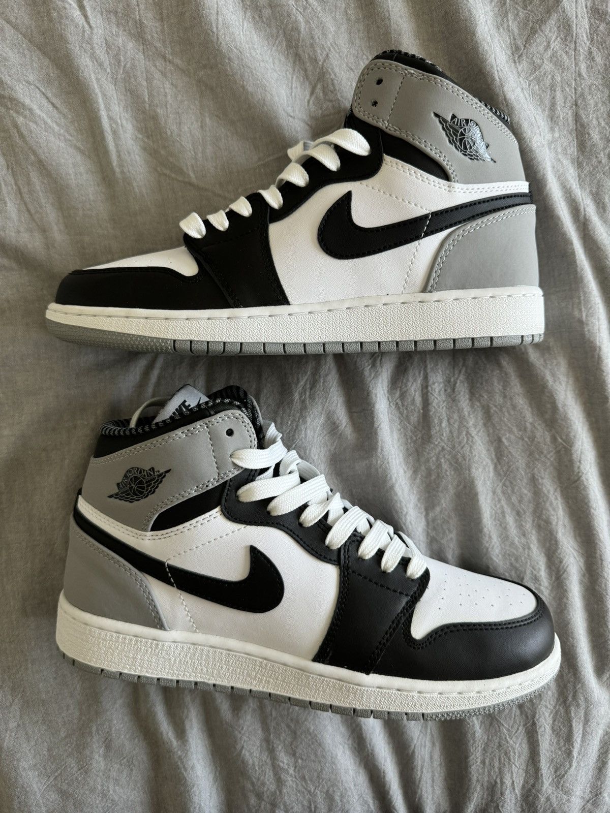 Nike Jordan 1 baron Gs Size 7y Size US 7 / EU 40 - 2 Thumbnail
