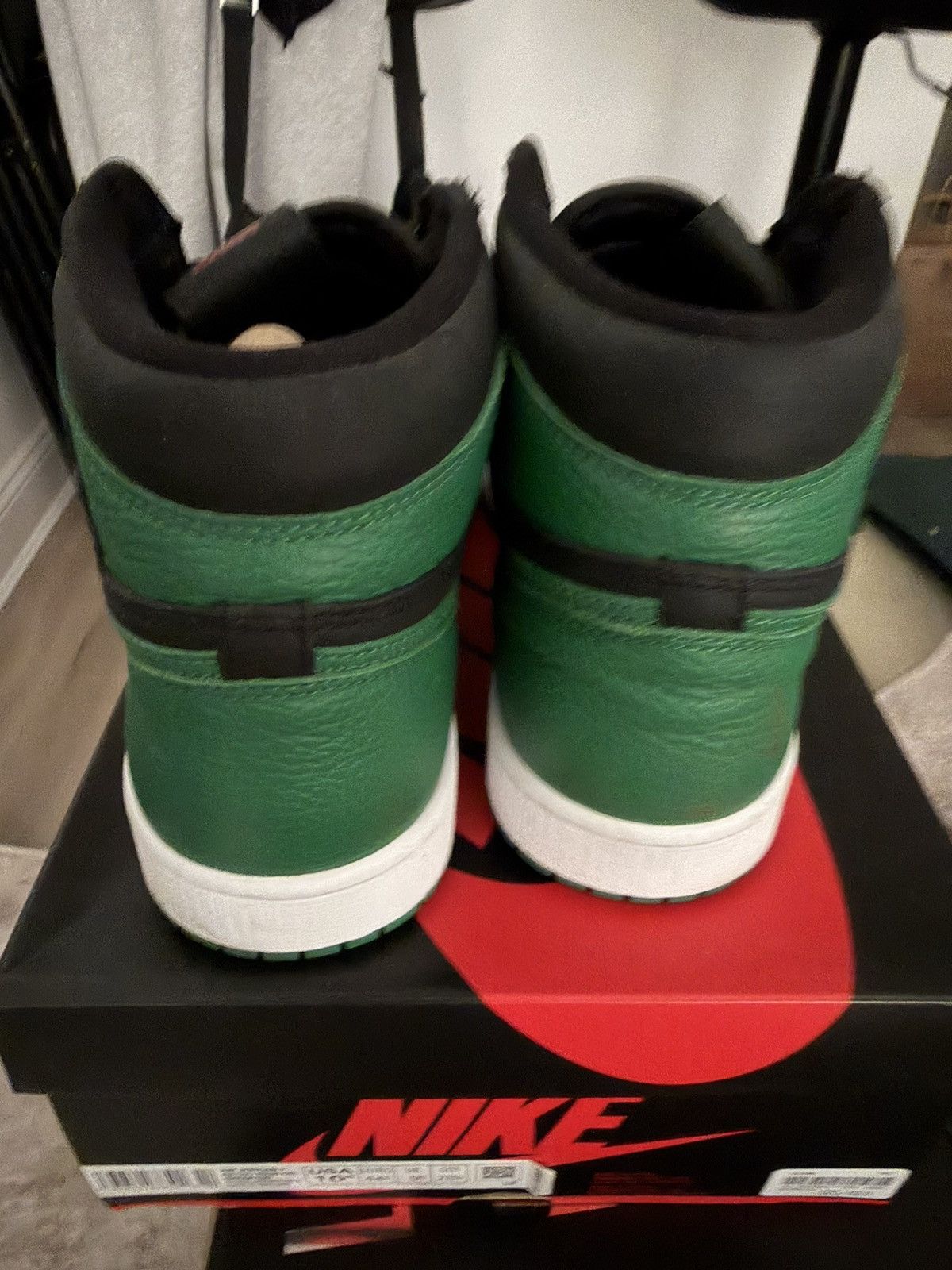 Jordan Brand Jordan 1 Forest Green Size US 10.5 / EU 43-44 - 5 Thumbnail