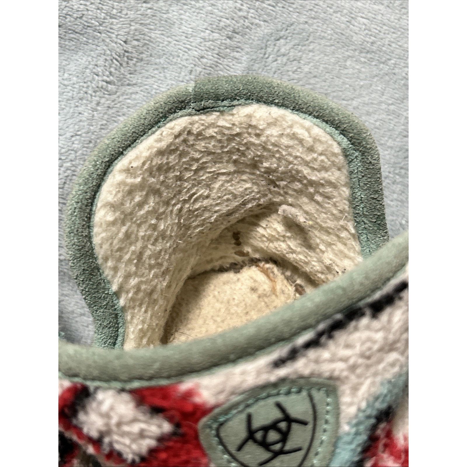 Ariat ARIAT Indian Aztec Women’s Small 6.5-7 Bootie Slipper Sherpa Size US 8 / IT 38 - 9 Thumbnail