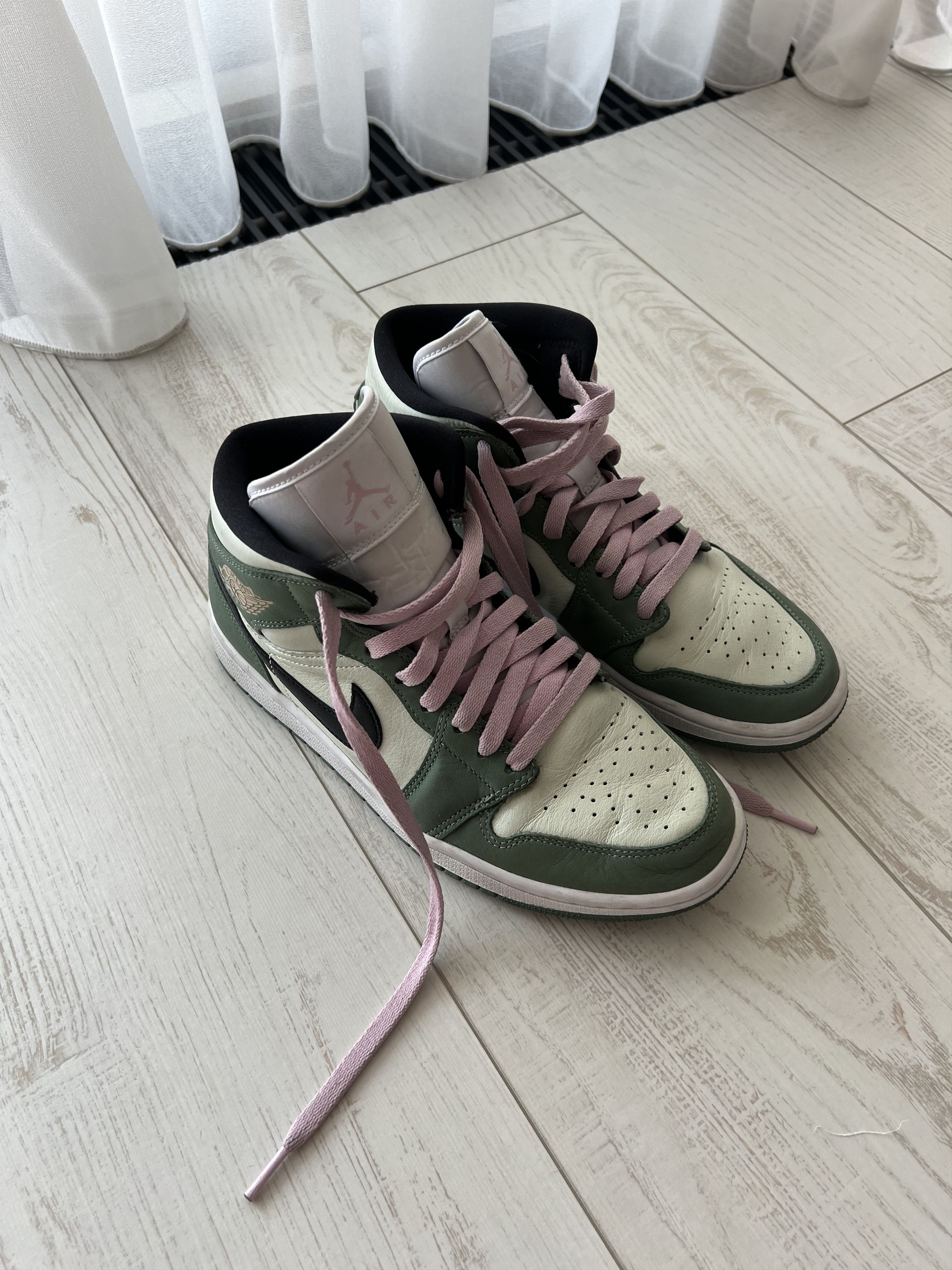 Nike Air Jordan 1 Mid “Dutch Green” Size US 8.5 / IT 38.5 - 2 Thumbnail