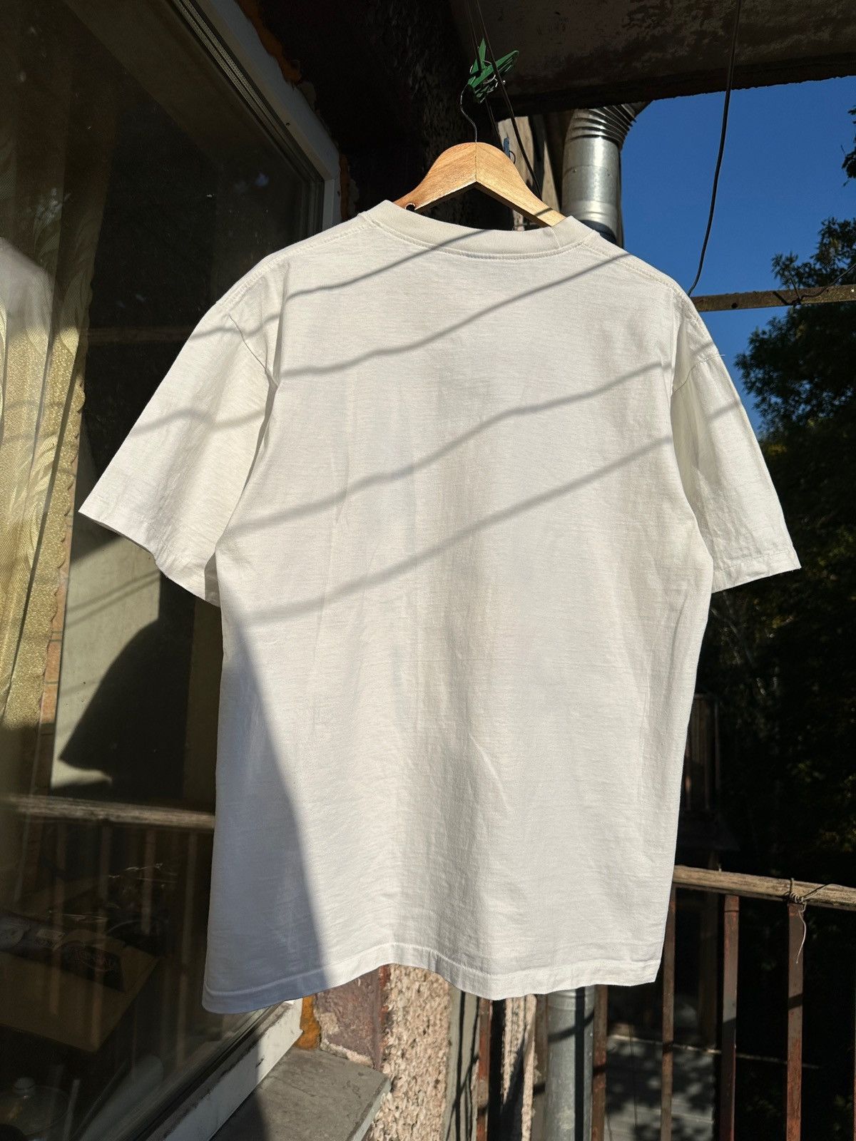 Vintage Vintage Pablo Picasso Rape Of The Sabine Art White T-Shirt Size US XL / EU 56 / 4 - 11 Thumbnail
